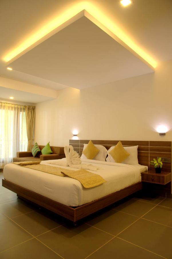 Silver Storm Resort Athirappilly Exterior foto